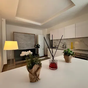 https://apt-casa-di-meg.it-lombardy.com